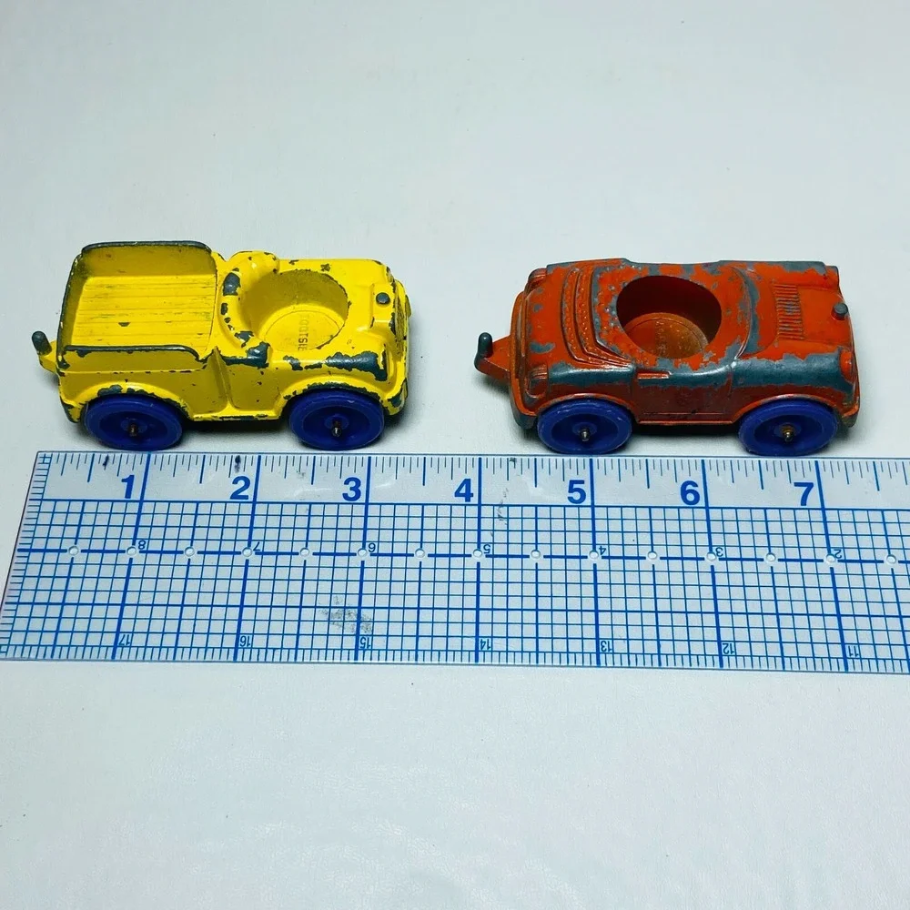 Vintage 1967 Tootsie Toy Little People Die Cast Metal Yellow‎ Farm Truck Red Car